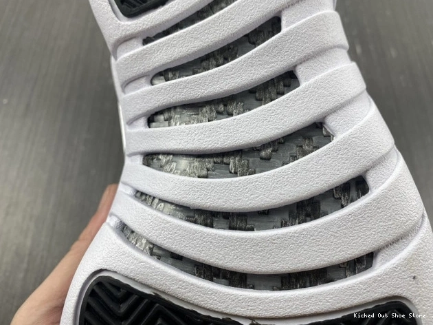 Kicked Out Shoe Store 12 Jordan Hyper Air Royal WMNS AO6068-004 0629